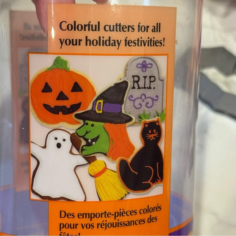 Halloween Cookie Cutters and Cupcake Stencils Wilton Crate Barrel Witch Pumpkin